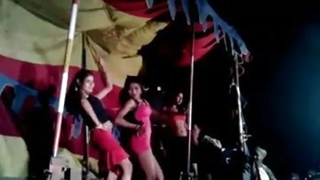 જૂના માણસ unshaven આપી હતી અને એક ટોટી વીડીયો સેકસી બીપી સકીંગ અને યુવાન મહિલા સાથે pubic અસ્થિ