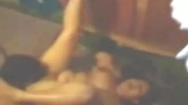 શ્યામ ચામડીનું લોડો masturbates પર જીભ, ઉત્પાદન શુક્રાણુ બીપી વીડીયો સેકસી કોષો