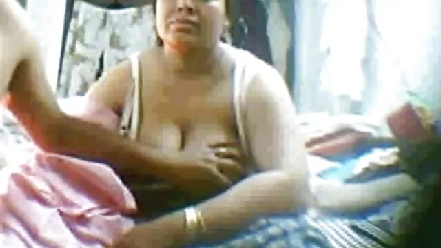 માતા સાથે મોટા tits હસ્તમૈથુનનો યોનિ સની લિયોન સેકસી બીપી વીડીયો સાથે આંગળીઓ દ્વારા છિદ્ર માં pantyhose