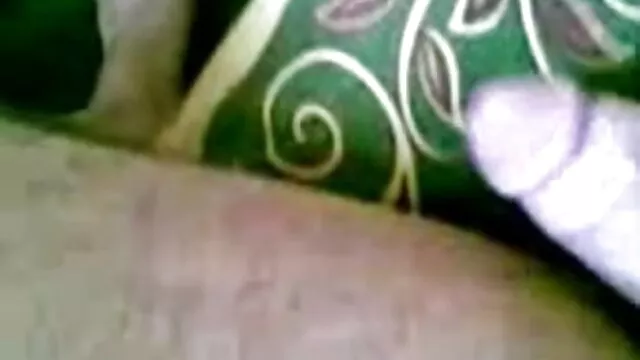 સુંદરતા સાથે મોટા tits સેકસી વીડીયા બીપી શૃંગારિક બેડ પહેરીને અંદર