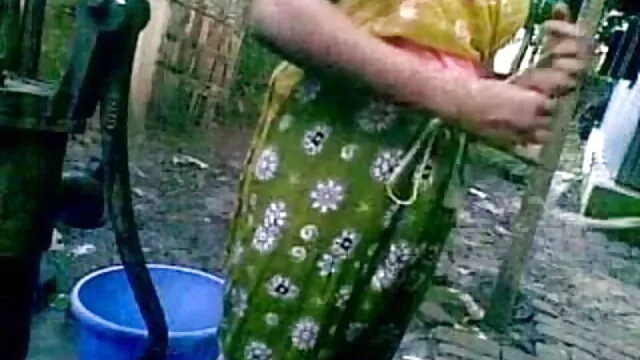 કામોત્તેજક આઇવિ સેકસી વીડીયો ફુલ બીપી મહાન સેક્સ એક માણસ સાથે એક તેજસ્વી રૂમ