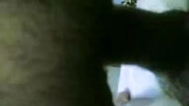 યુવાન માણસ fucks એક પુખ્ત મહિલા બેડ, એક રોમેન્ટિક બીપી સેકસી એચડી વીડીયો વાતાવરણ રૂમ માં.