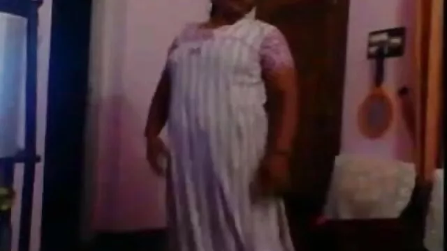 વાસના masturbates ત્રીજા સભ્ય સેકસી બીપી વીડીયો સેકસી બીપી વીડીયો મોટા બોબલા કર્યા પહેલાં સેક્સ