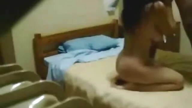 Flirty બીપી સેકસી વીડીયો બતાવો સેક્સ બેડ પર પોવ