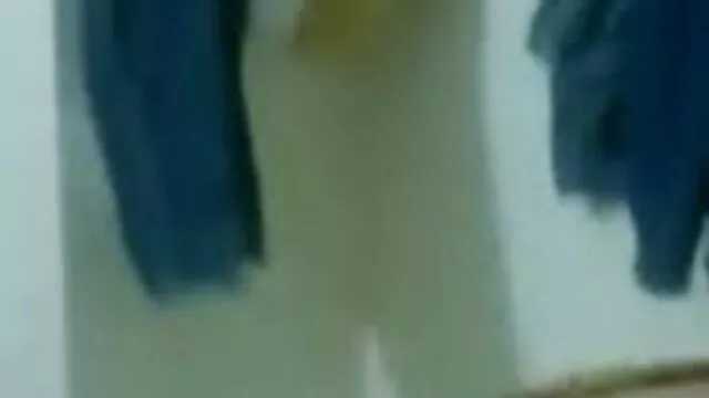 Bespectacled કાળા ખેડૂત સેકસી વીડિયો બીપી વીડીયો રેસ પહેલાં સેક્સ કરે છે છોકરી ના મોઢા માં નાખી