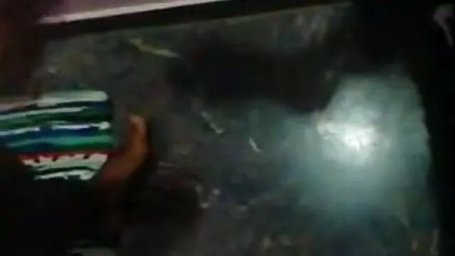 કાળા સ્ત્રી fucks સફેદ માણસ પર સ્નો વ્હાઇટ સેકસી પીચર વીડીયો બેડ